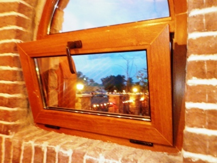 Окна из пластика и древесины, что лучше?